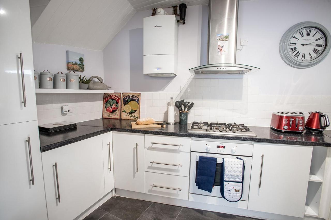 Newly Renovated Old Bakery House In Bath, 3 Bedroom, Free Parking エクステリア 写真